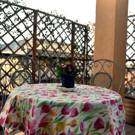 In Terrazza Da Giusy Alojamento de Acomodação e Pequeno-almoço Roma
